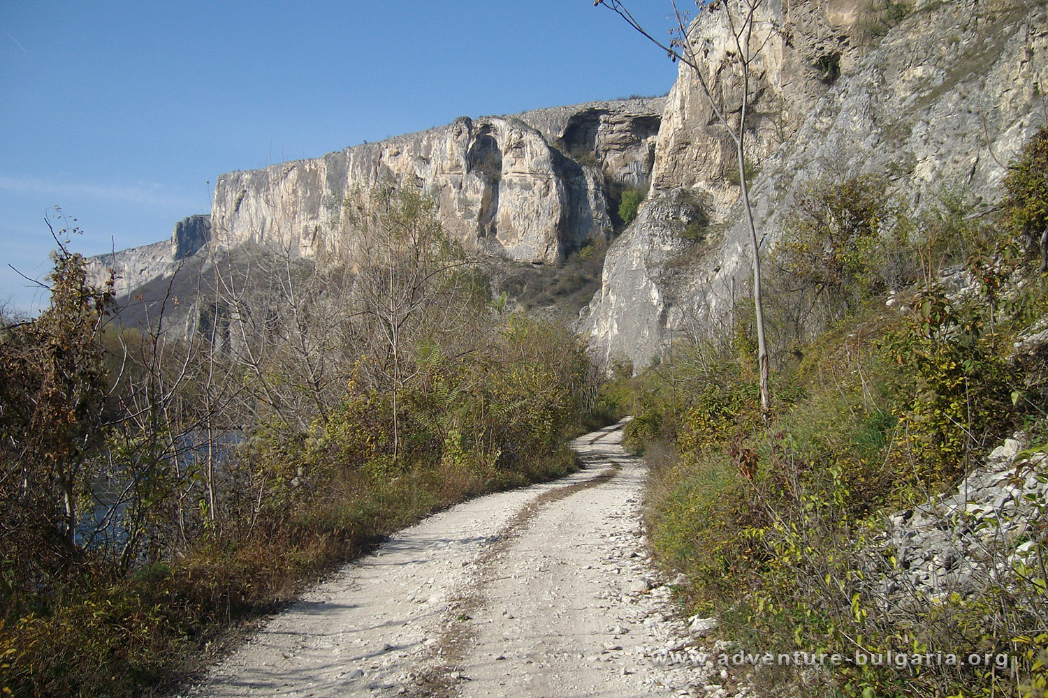 Скалите на село Кунино