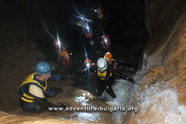 Vodopada cave, Devetaki